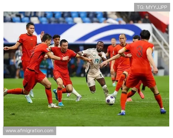 国足迎来新帅首秀全力备战世预赛球迷期待重燃希望信心与斗志同步提升